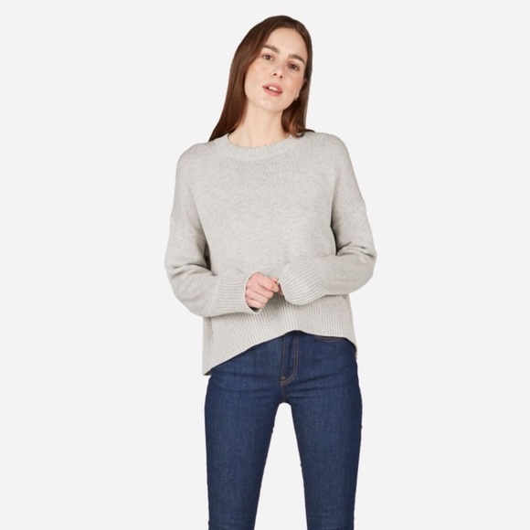 Everlane XS Knit Size White Sweater Listed By Kelson J. - Tradesy